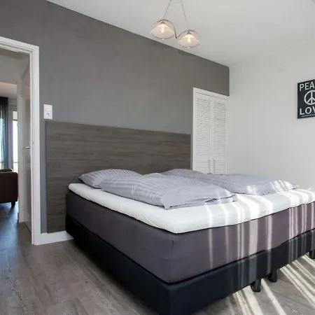 아파트 Cozy In Katwijk With Balcony *